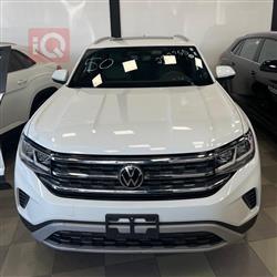 ڤۆڵکسواگن ئەتڵەس کرۆس سپۆرت